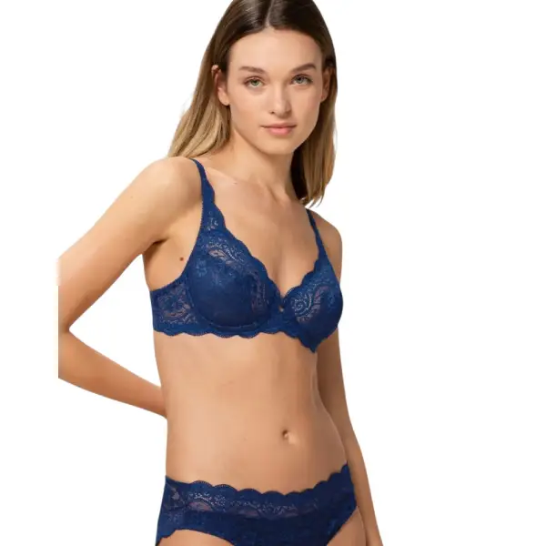 Reggiseno con Ferretto in Pizzo Amourette 300 W - Triumph